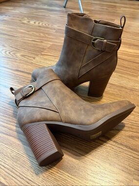 Dream Pairs Taupe Ankle Boots with Buckle Strap